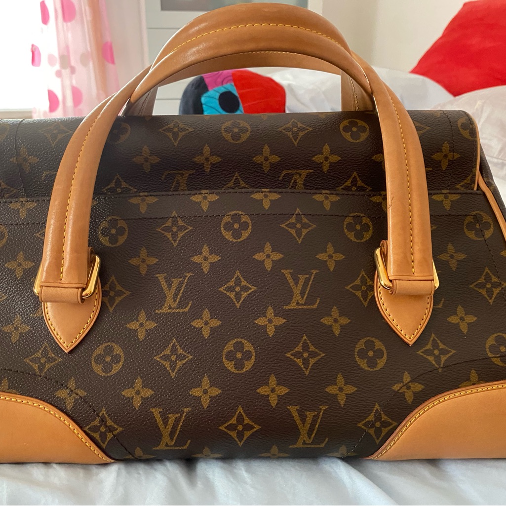 Lv Authentic